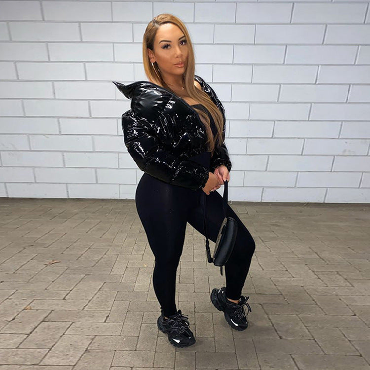 Damen modische kurze Steppjacke mit glänzendem Finish ModeGeist