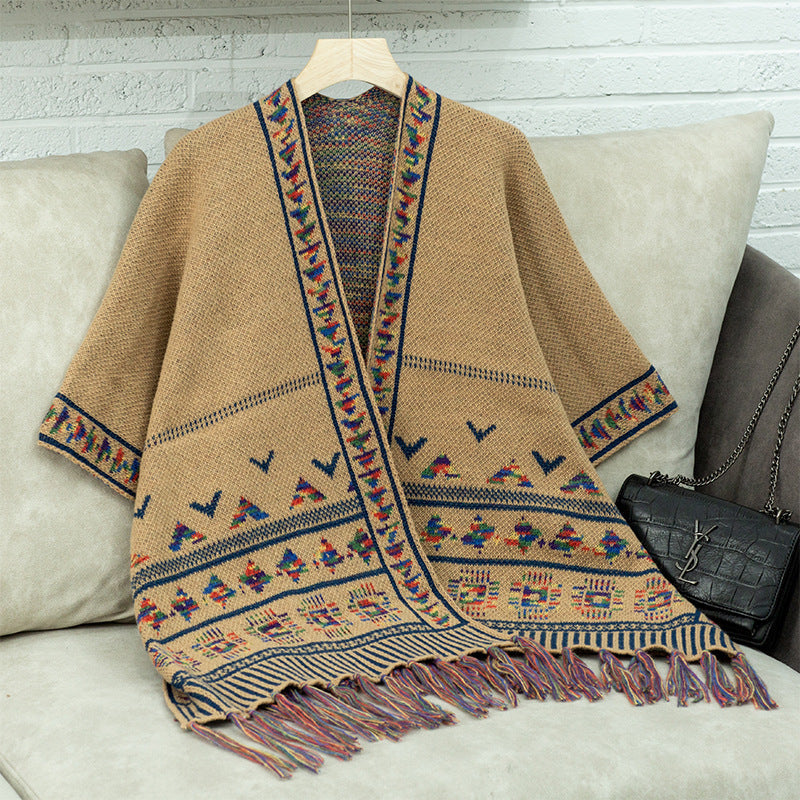 Damen stilvolle Poncho mit buntem Ethnomuster ModeGeist