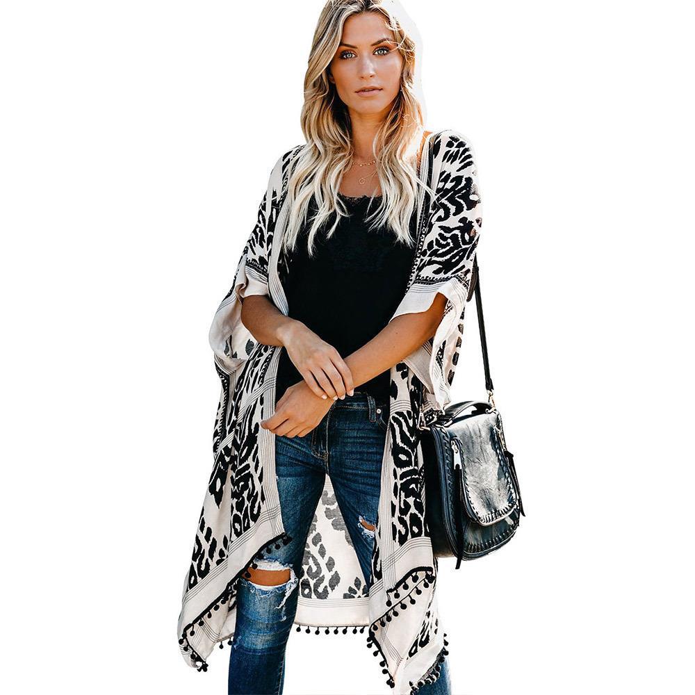 Damen Luftige Kimono-Cardigan mit aufwändigem Muster und fransenbesetzten Saum ModeGeist