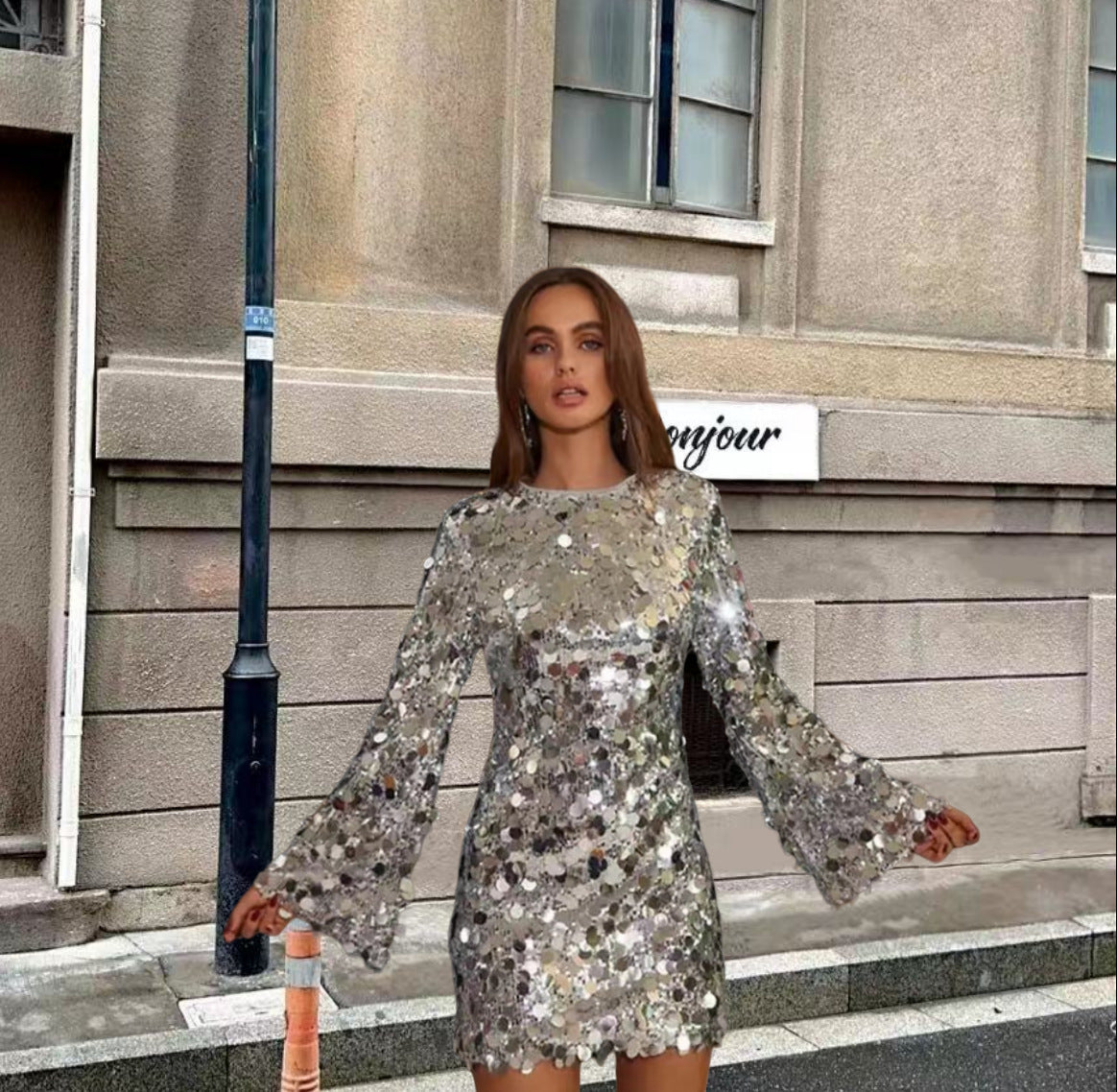 Damen Funkelndes Pailletten Cocktailkleid mit ausgestellten Ärmeln ModeGeist
