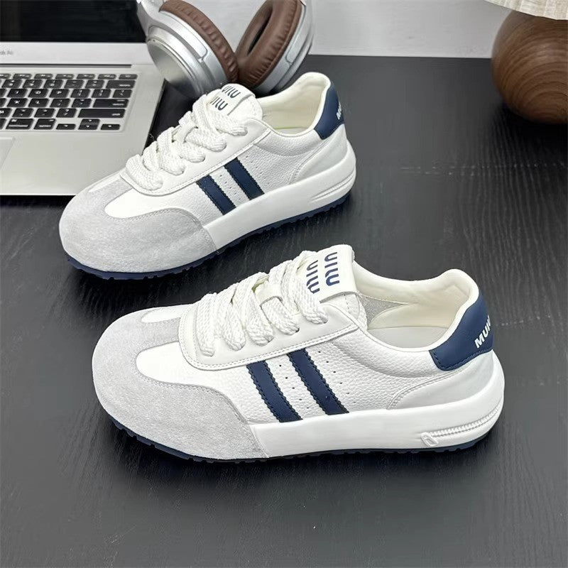 Sportliche Damen-Sneaker mit robuster Oberfläche und rutschfesten Sohlen von MODEGEIST
