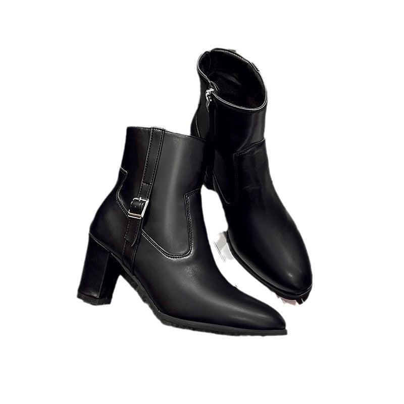 Elegante Damen-Stiefeletten mit Absatz und modischer Schnalle von MODEGEIST