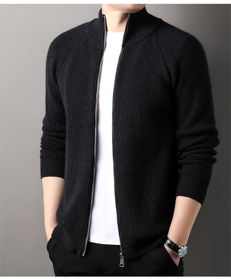 Herren Strickjacke mit hohem Kragen und unauffälligem Reißverschluss ModeGeist