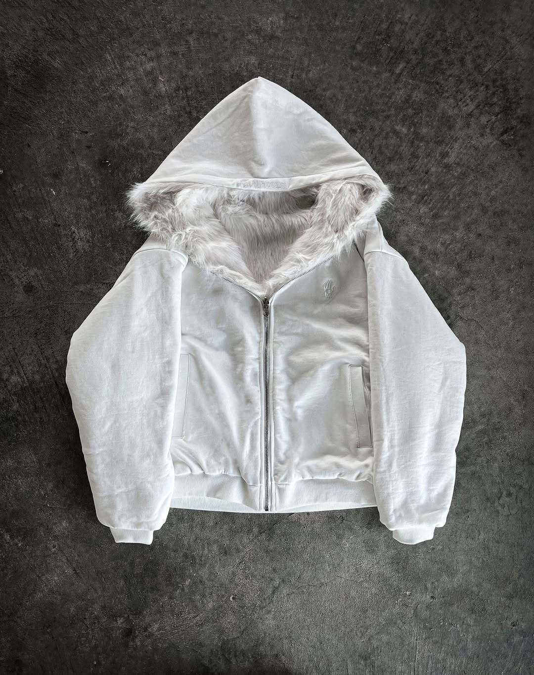 Damen Kapuzenjacke mit kuscheligem Innenfutter und modernem Schnitt ModeGeist