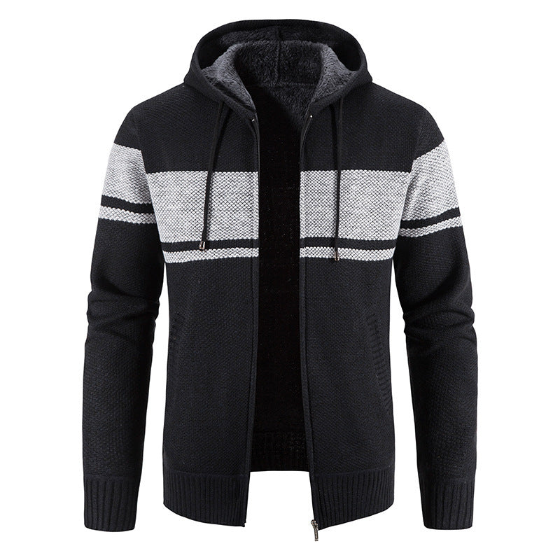Herren Strickjacke mit Kapuze und kontrastierendem Streifenmuster ModeGeist