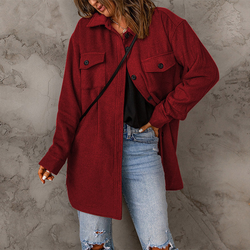 Damen vielseitige Oversize-Hemdjacke mit aufgesetzten Taschen und Knopfverschluss ModeGeist
