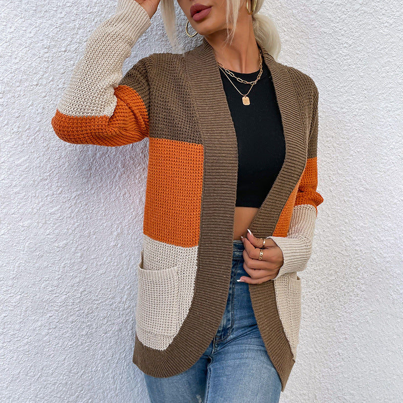 Damen Strickjacke mit modernen Farbkombinationen ModeGeist