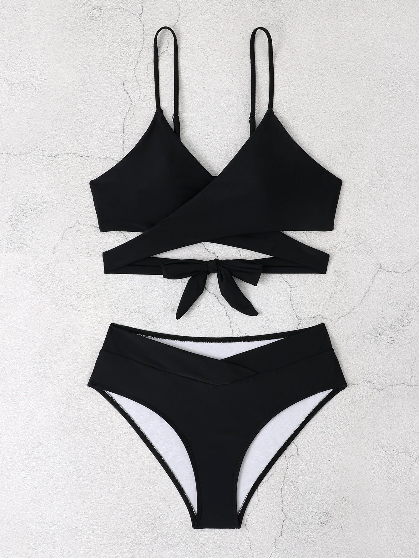 Modischer Wickel-Bikini mit hohem Bund von MODEGEIST für Damen