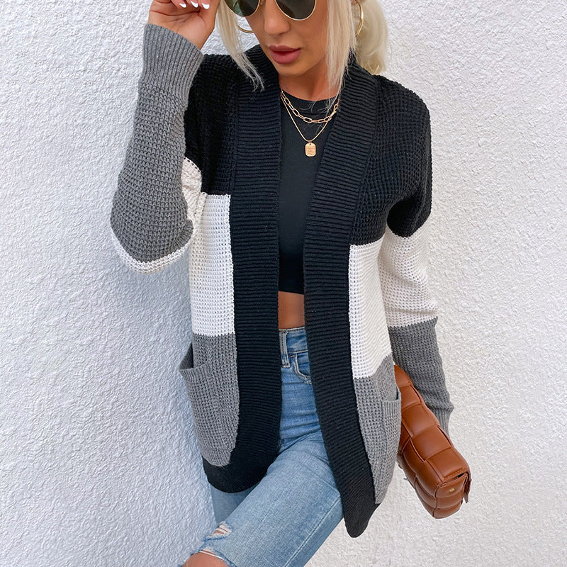 Damen Strickjacke mit modernen Farbkombinationen ModeGeist