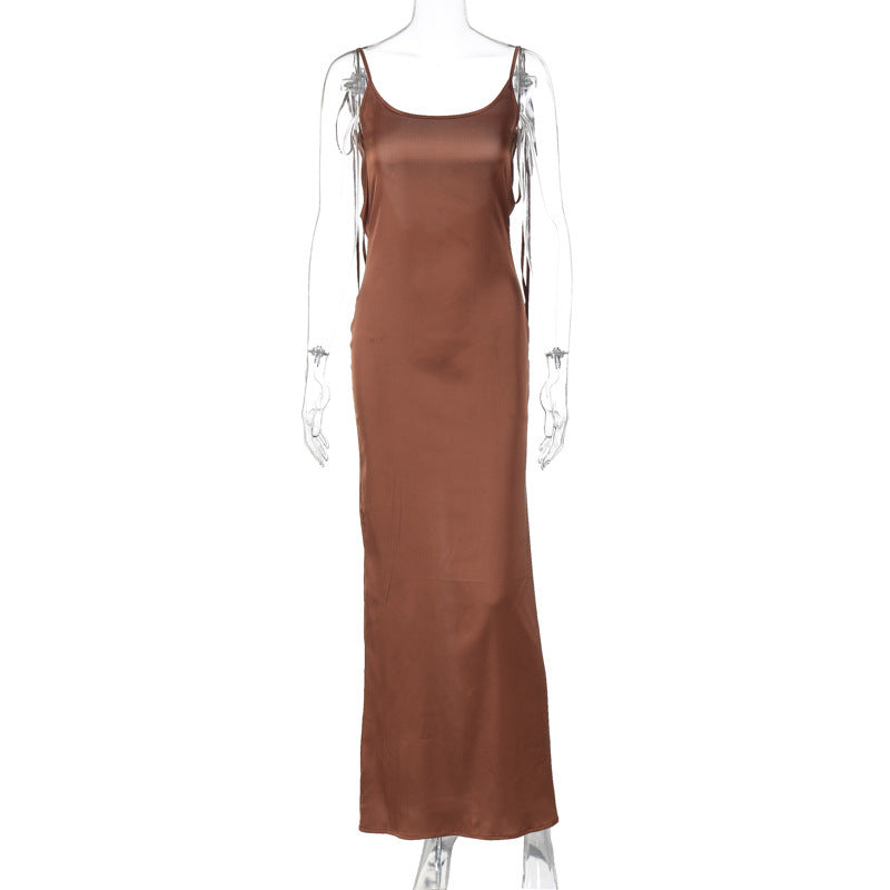 Elegantes Hemdblusenkleid mit Satin-Finish und Spaghettiträgern von MODEGEIST