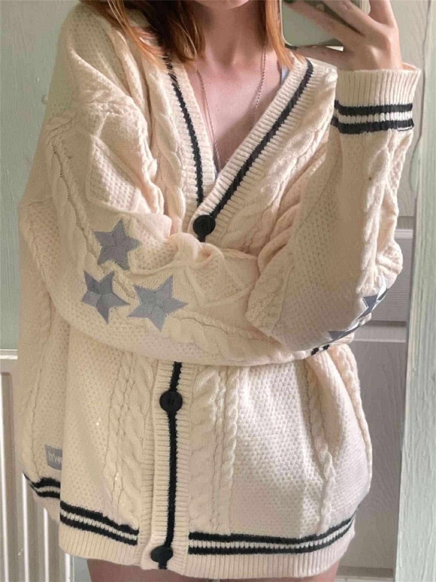 Damen Strickjacke mit dekorativem Sternen-Muster ModeGeist