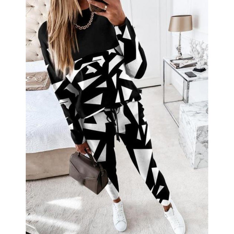 Damen trendy Sweatanzug mit grafischem Muster ModeGeist
