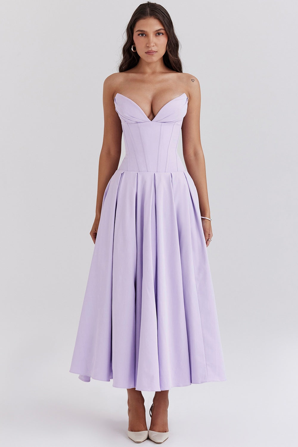 Damen Abendkleid mit taillierter Silhouette und A-linien Schnitt ModeGeist