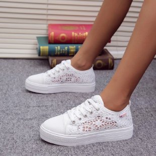 Damen Sportliche Sneaker mit luftdurchlässigem Spitze-Design ModeGeist