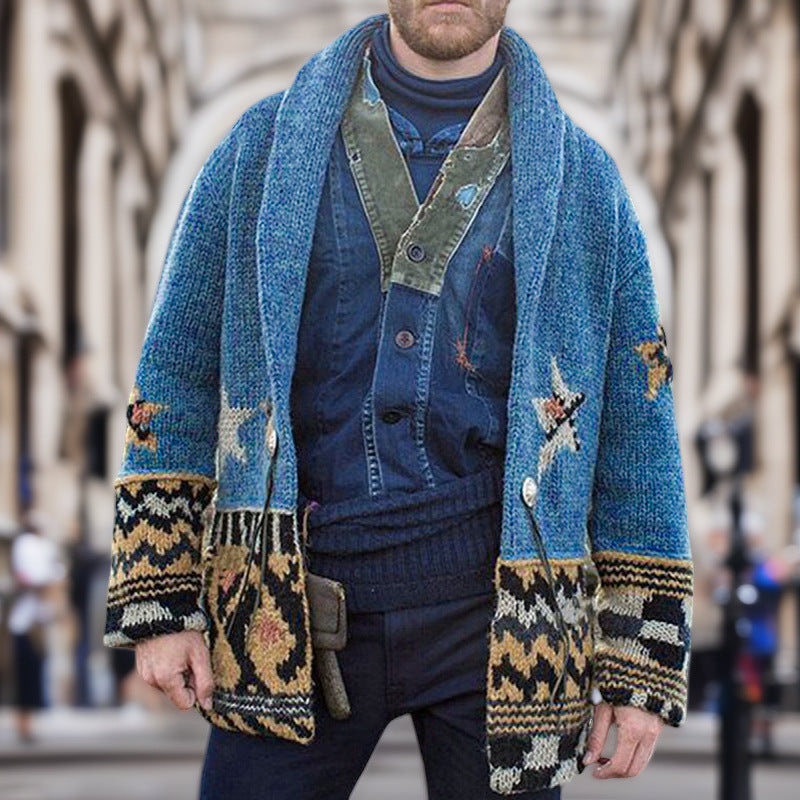 Herren Strickjacke mit einzigartigen Mustern und großer Kapuze ModeGeist