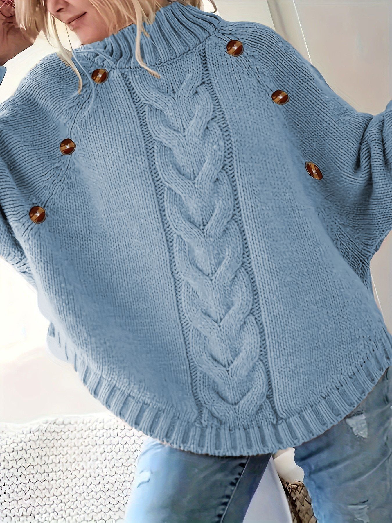 Damen Oversized Strickpullover mit Hochkragen und dekorativen Knopfdetails ModeGeist