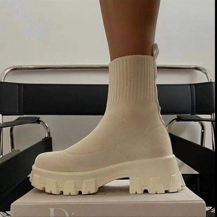 Damen trendige Stiefel mit hohem Schaft und robustem Plateau ModeGeist