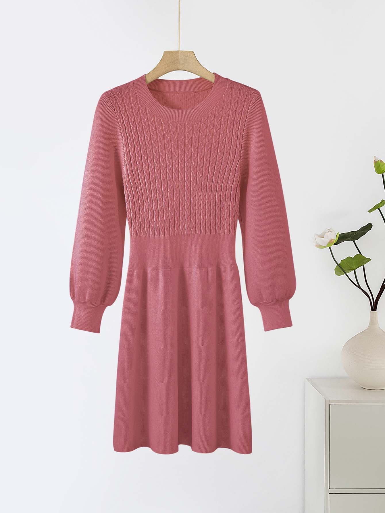 Damen Strickkleid mit voluminösen Ärmeln und strukturiertem Oberteil ModeGeist
