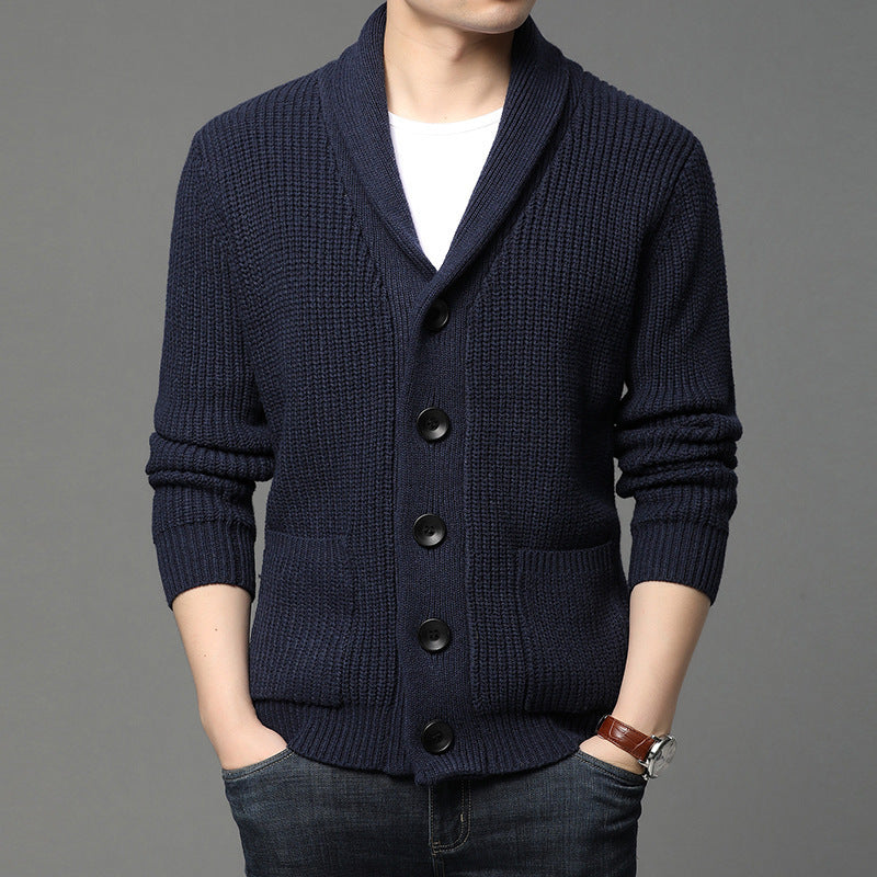 Herren Strickjacke mit Schalkragen und praktischen Taschen ModeGeist