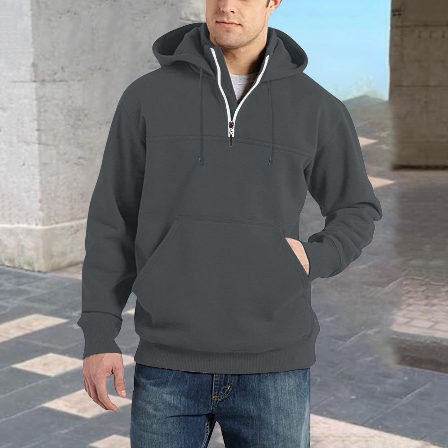Herren modischer Kapuzenpullover mit halbem Reißverschluss und praktischen Kängurutaschen ModeGeist