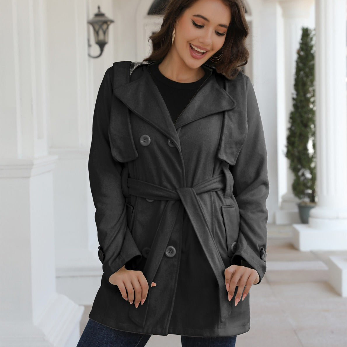 Damen eleganter Trenchcoat mit Gürtel und doppelt geknöpften Details ModeGeist