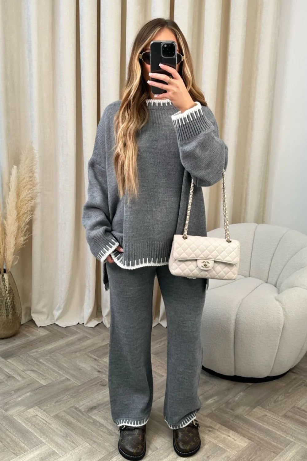 Damen Übergröße Strick-Anzug mit kontrastierenden Details ModeGeist