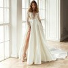 Damen Hochzeitskleid mit eleganten Spitze-Applikationen und schwingendem Rock ModeGeist
