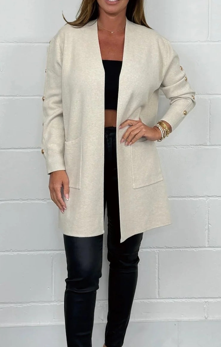 Damen Elegante Strickjacke mit Knopfdetails und Taschen ModeGeist