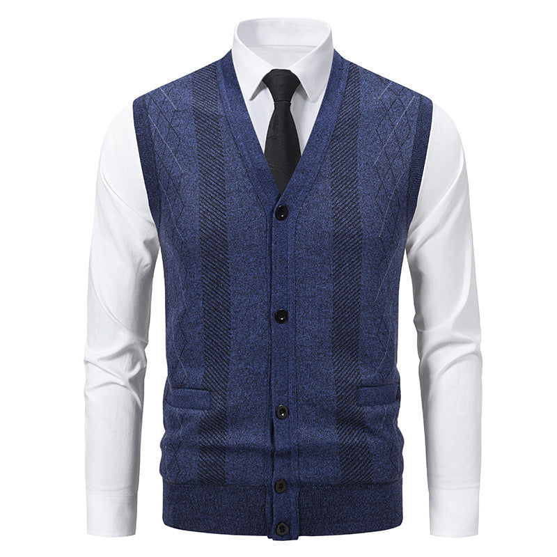 Herren Strickjacke mit klassischem V-Ausschnitt und feinem Zopfmuster ModeGeist