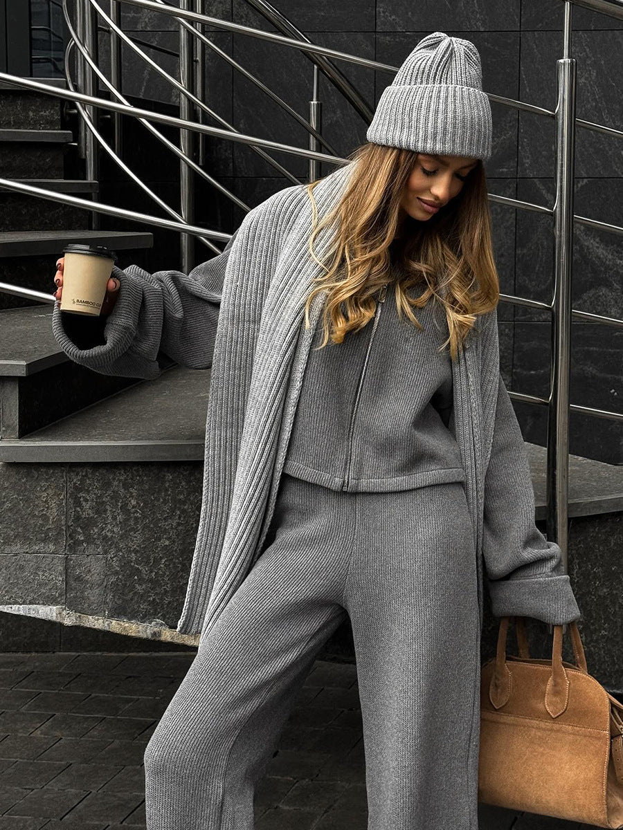 ModeGeist | Reißverschluss Langarmjacke und Weite Hose Anzug