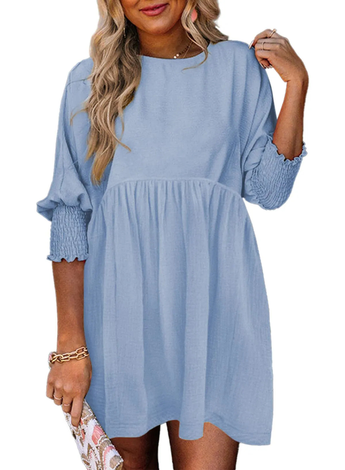 Elegantes, lässiges Damen-Minikleid mit Rüschen und lockerer Passform von MODEGEIST
