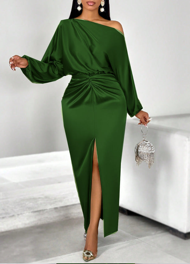 Elegantes Abendkleid für Damen mit asymmetrischem Ausschnitt und stilvollem Schlitz von MODEGEIST