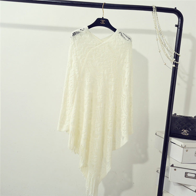 Damen eleganter Poncho mit dekorativem Häkelmuster ModeGeist