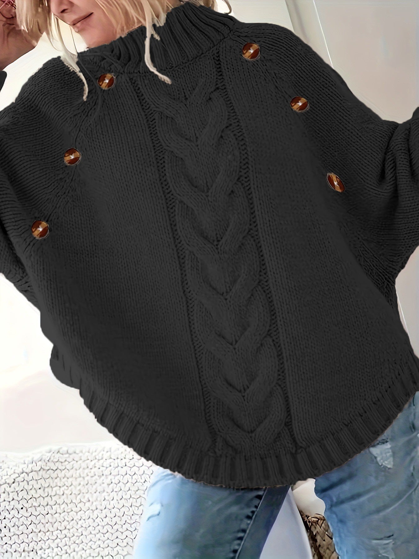 Damen Oversized Strickpullover mit Hochkragen und dekorativen Knopfdetails ModeGeist
