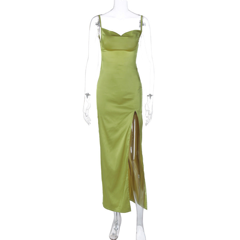 Elegantes Maxikleid für Damen mit raffiniertem Schlitz und Raffungen – MODEGEIST