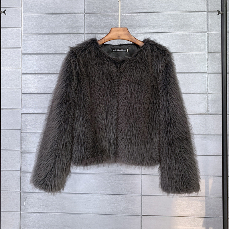 Damen Flauschige Kurzjacke aus hochwertigem Kunstfell mit eleganten Ärmeln ModeGeist