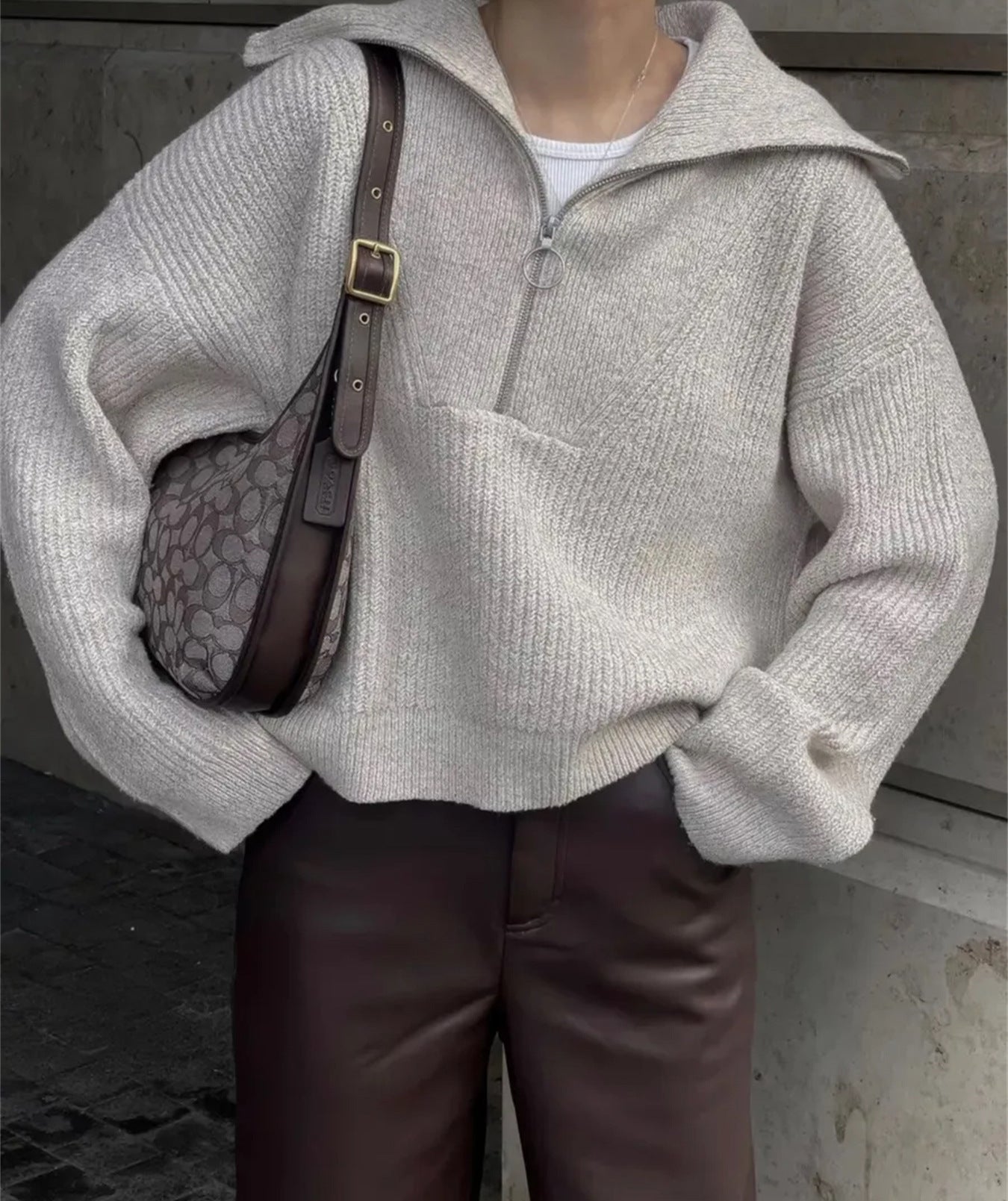 Damen Strickpullover mit Reißverschluss und lässigem Schnitt ModeGeist