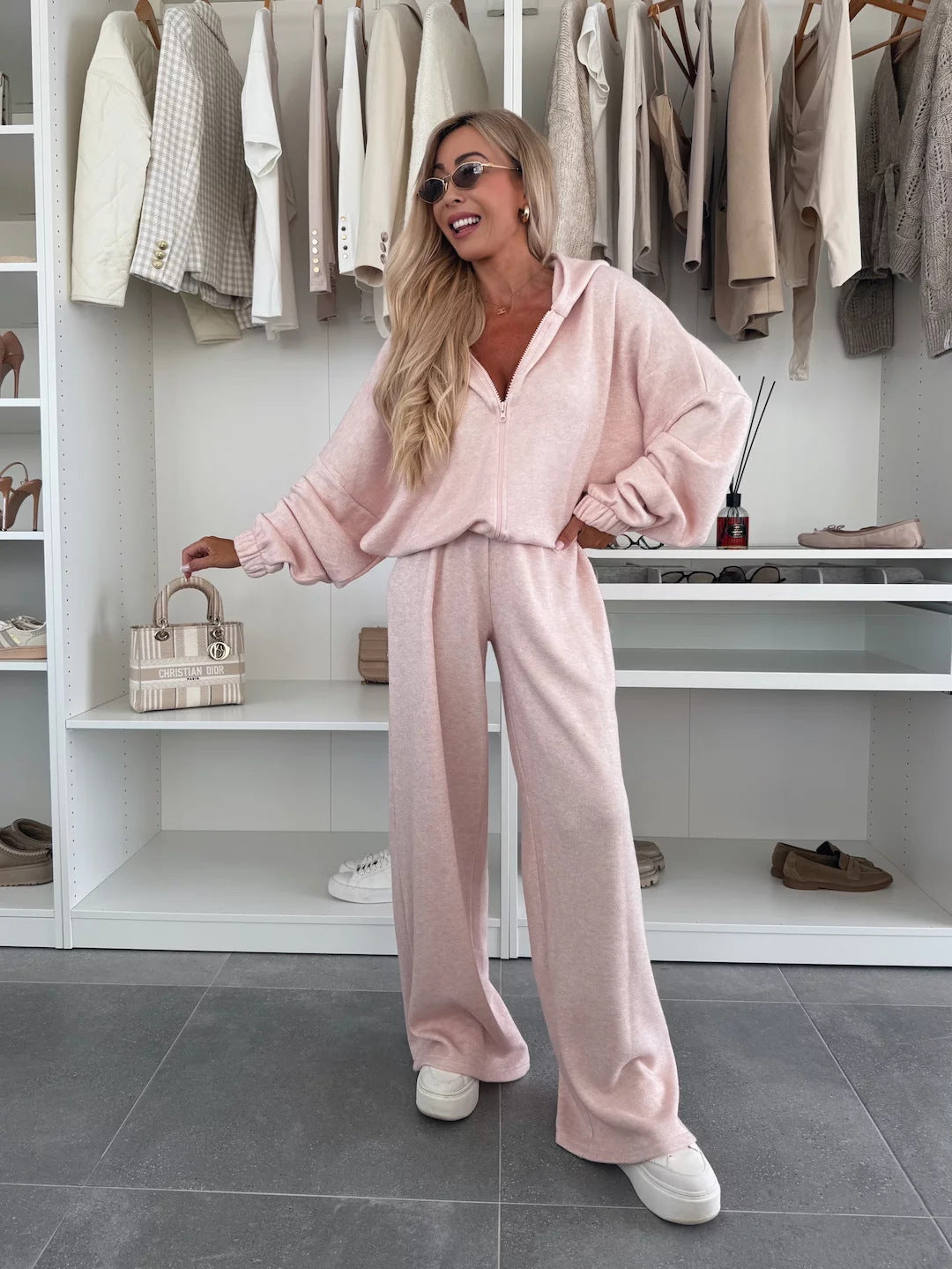 Damen Loungewear-Anzug aus weichem Fleece mit Kapuze und weitem Schnitt ModeGeist