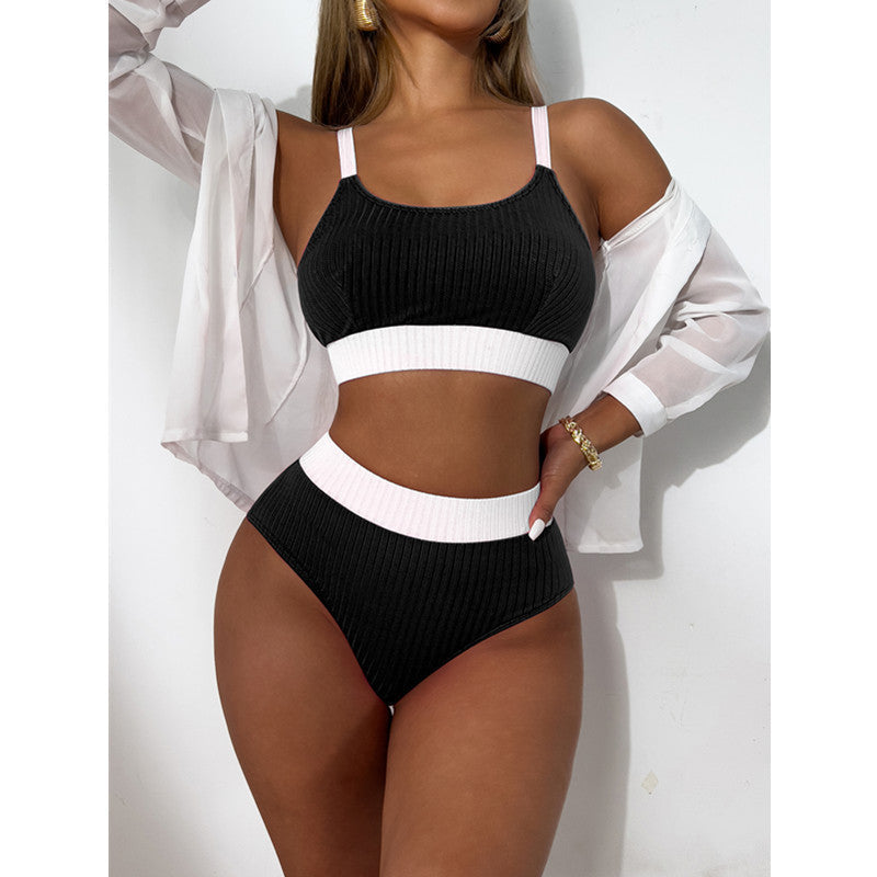 Rippstrick Bikini mit hohem Beinausschnitt, verstellbaren Trägern von MODEGEIST