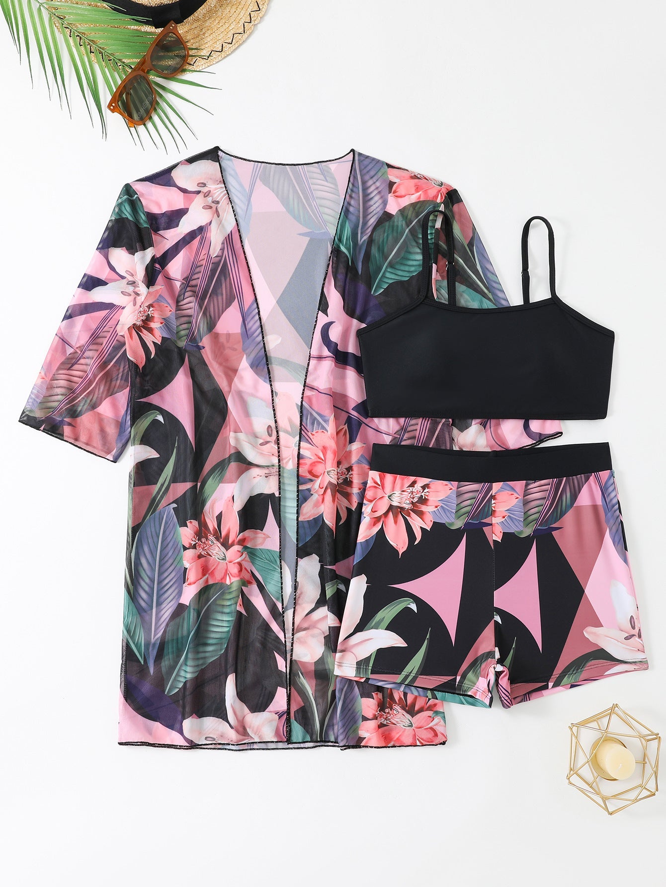 Modisches Damen Bademode Set mit Blumen-Oberteil und leichter Strandjacke