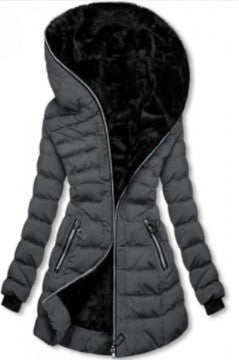 Damen gefütterte Winterjacke mit hohem Kragen und stilvollen Reißverschlusstaschen ModeGeist