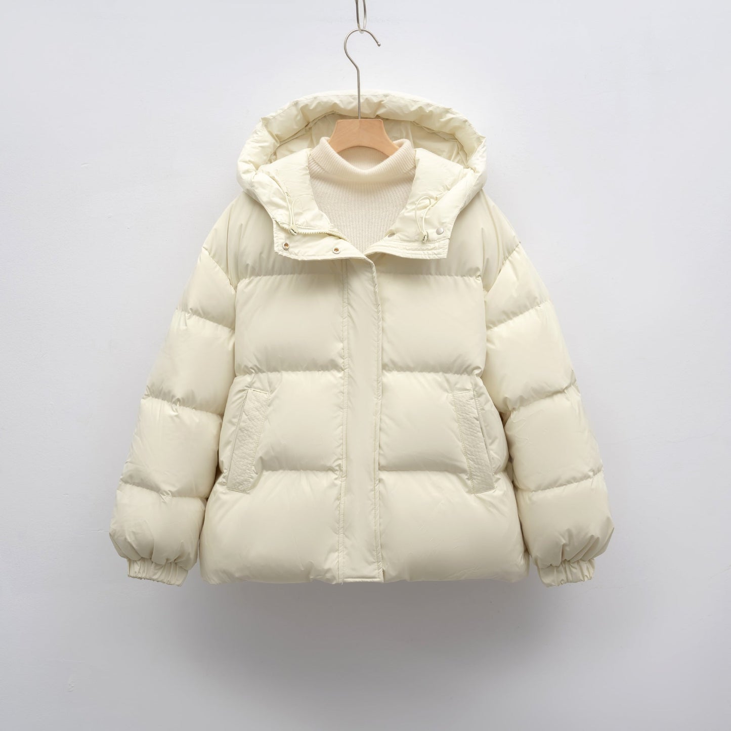 Damen modische Winterjacke mit voluminösen Puffärmeln ModeGeist