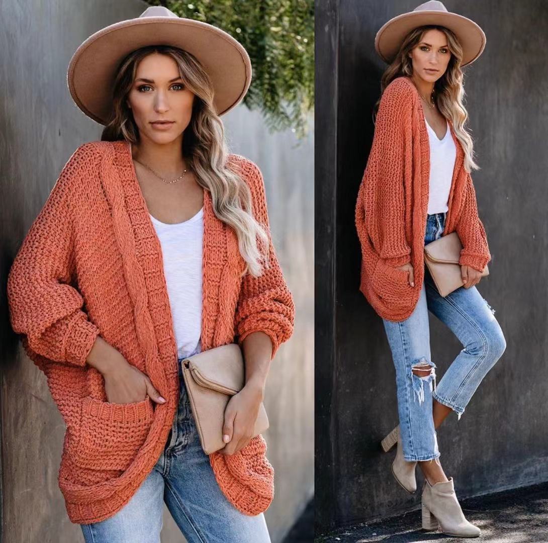 Damen Grobstrickjacke mit lässigen Konturen und großen Taschen ModeGeist