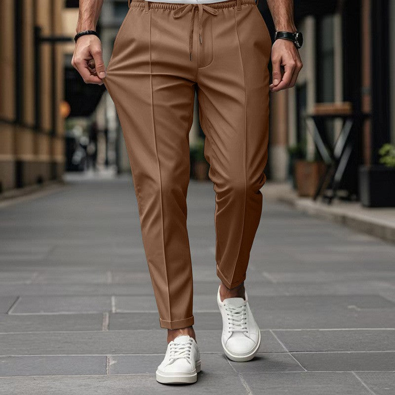 Herren modische Slim-Fit Jogginghose mit elastischem Bund und praktischen Seitentaschen ModeGeist