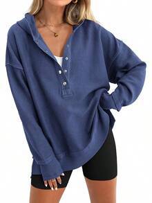Damen Lässiger Kapuzenpullover mit Knopfdetails und überschnittenen Schultern ModeGeist