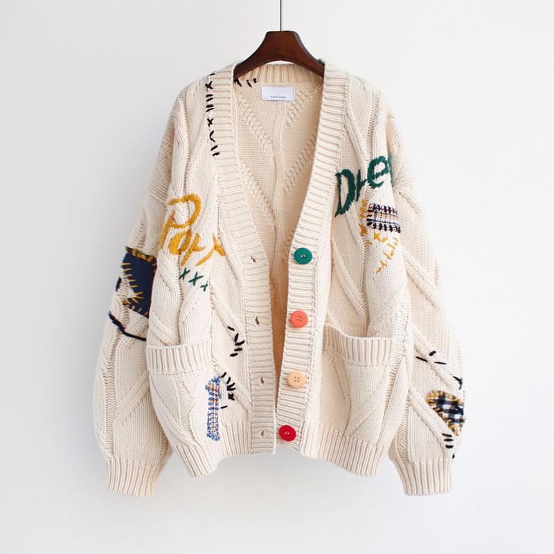 Damen gefütterter Strickcardigan mit bunten Knöpfen und einzigartigem Design ModeGeist