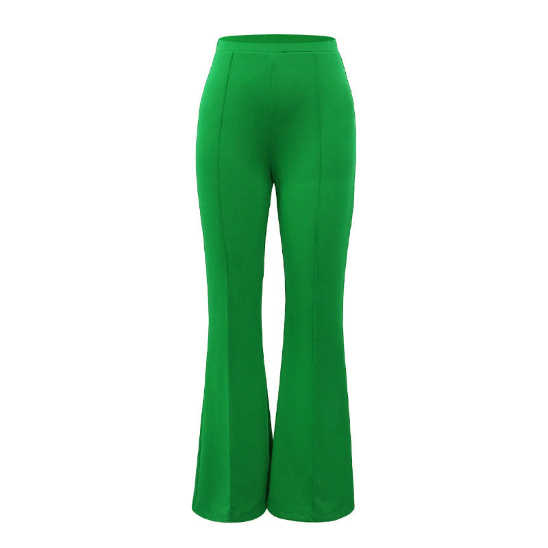 Modische, elegante und bunte Damenbluse mit mittelhohem Kragen