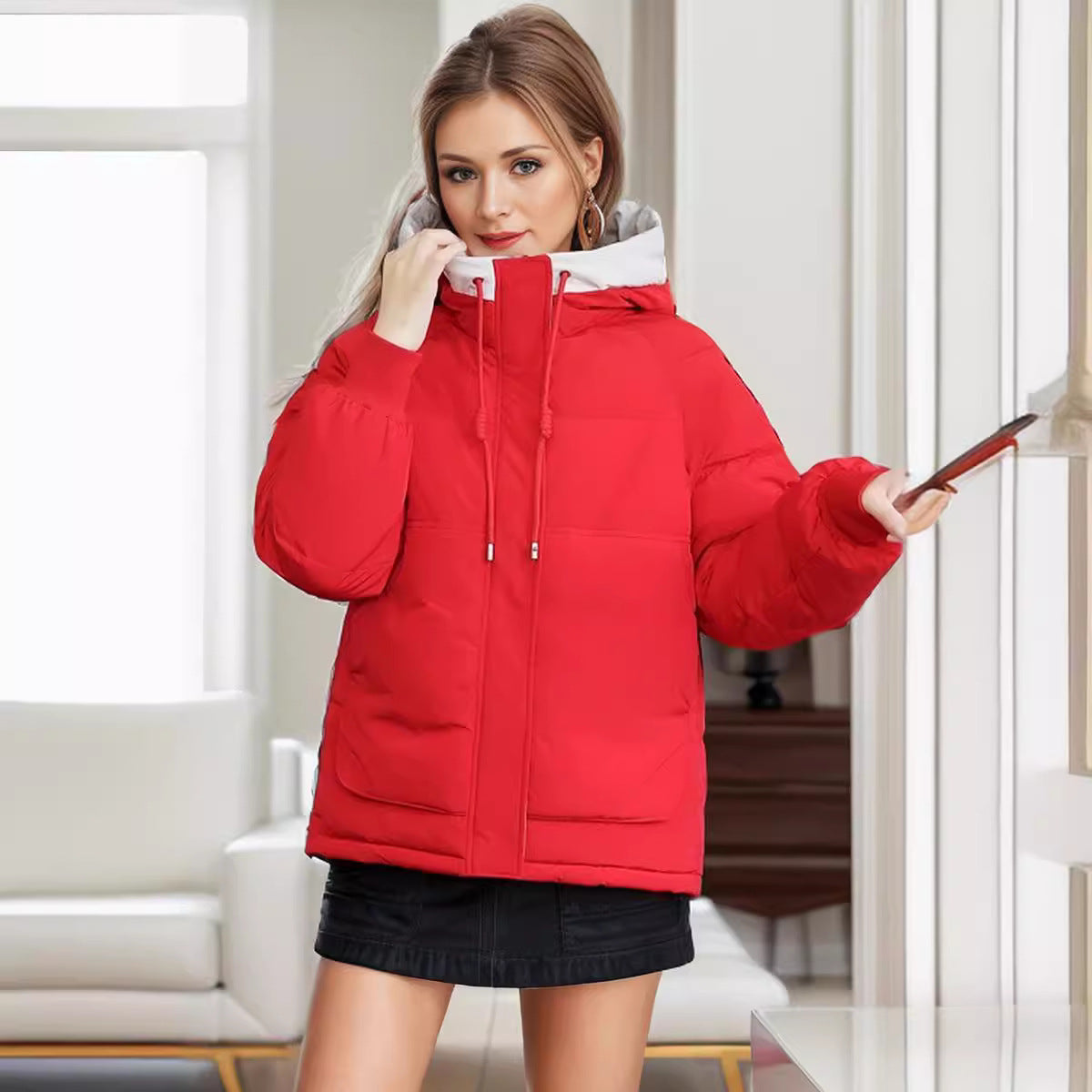 Damen modische Steppjacke mit abnehmbarer Kapuze und komfortabler Passform ModeGeist