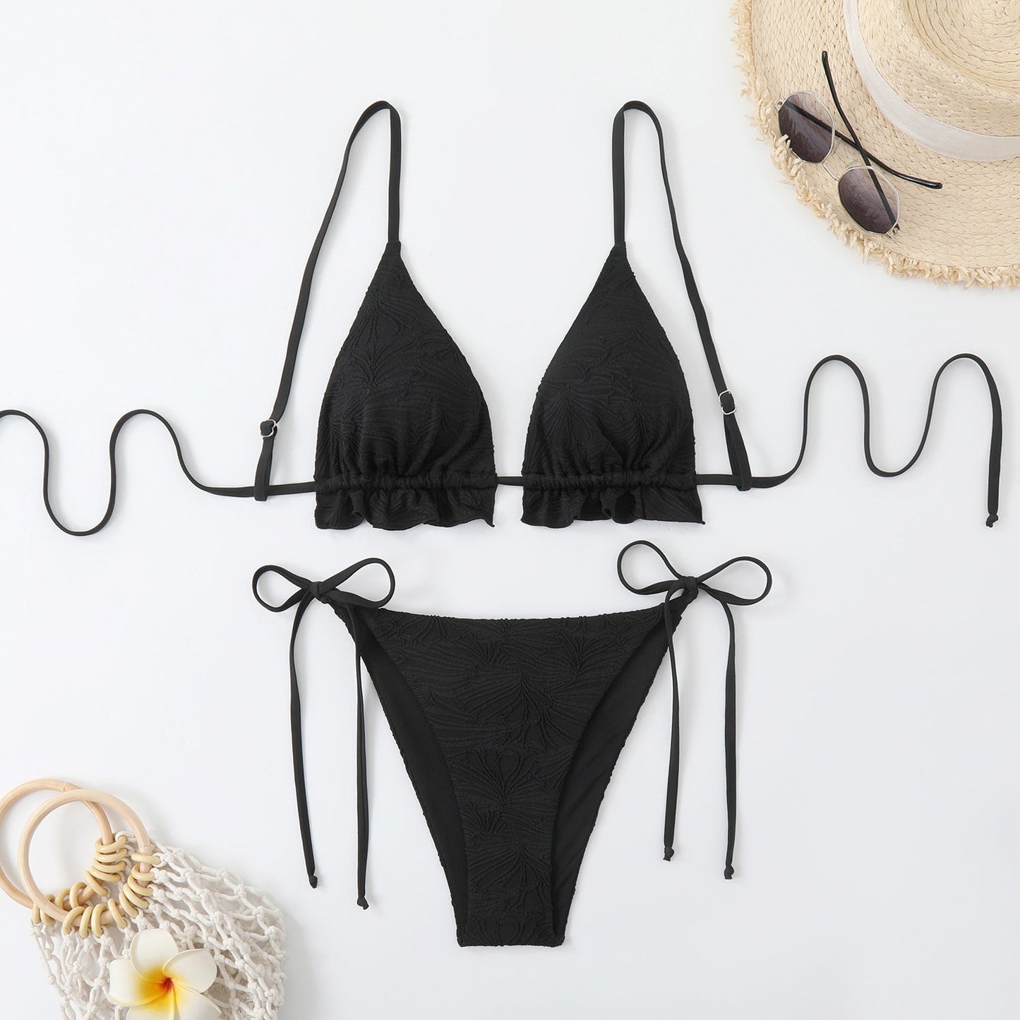 Bikini-Set mit Rüschen und verstellbaren Trägern von MODEGEIST