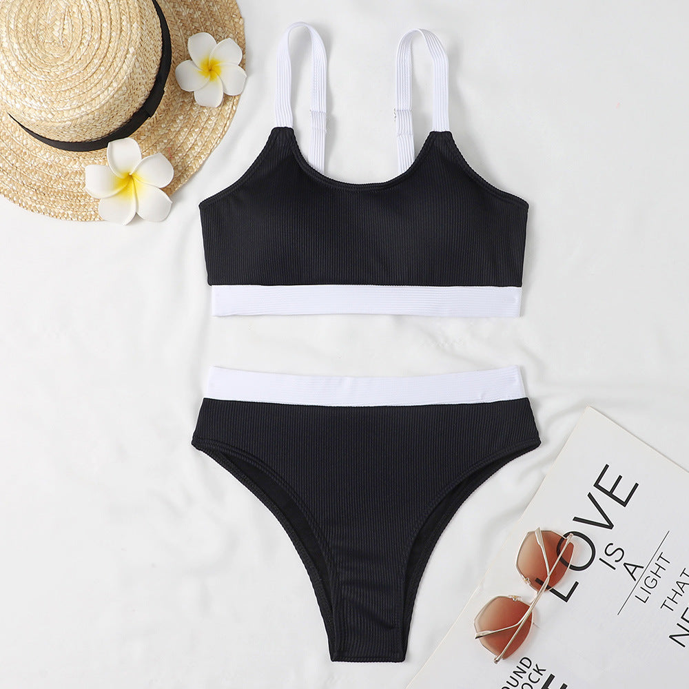 Modisches Damen Bade-Set mit Rippdetails und breiten Trägern